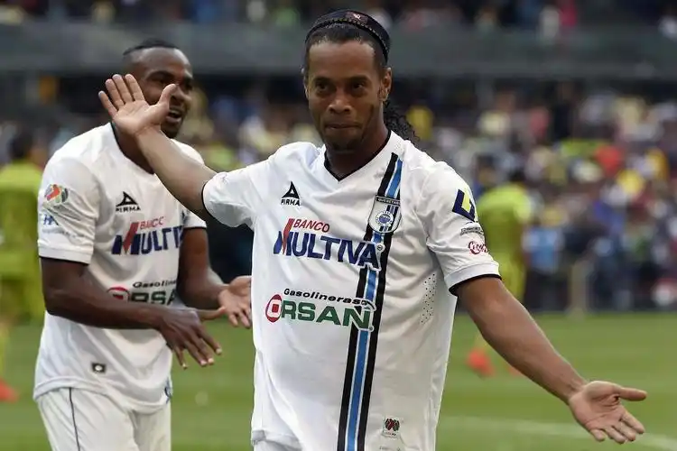 大稳居意甲 大稳居意甲